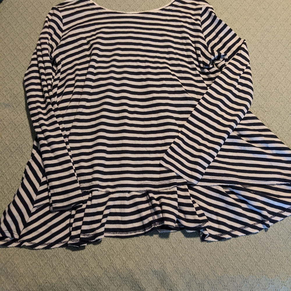 Long sleeve stripped top